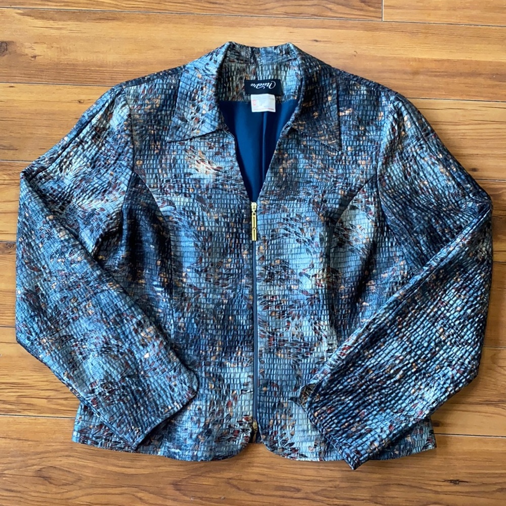 NueVa Fitted Blazer / Coat